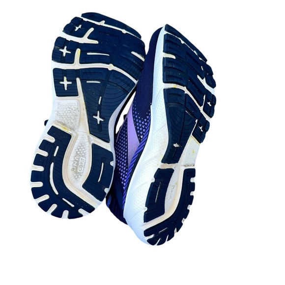 Brooks Adrenaline GTS 22 Size 9.5 - Picture 3 of 3